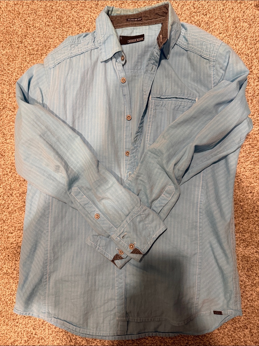 Light Blue Casual Men's Button-Down Shirt - Buckle Black